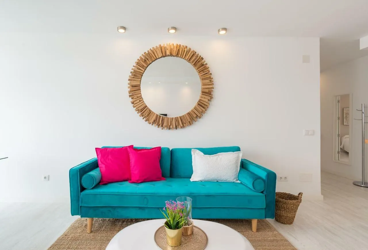 Stunning Spacious City Apartment With Free Parking Malaga