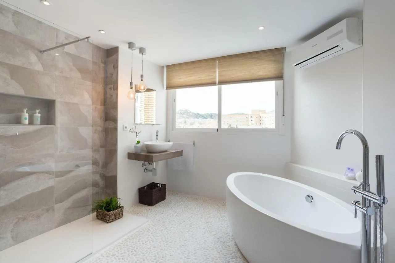 Stunning Spacious City Apartment With Free Parking Málaga 0*,